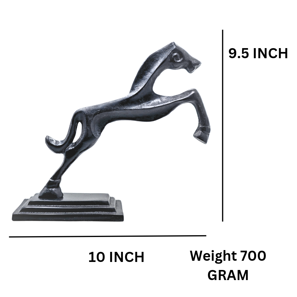 The grandeur of the black horse for your home decor